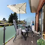 Junis Apartament *