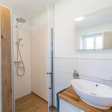Junis Apartment *